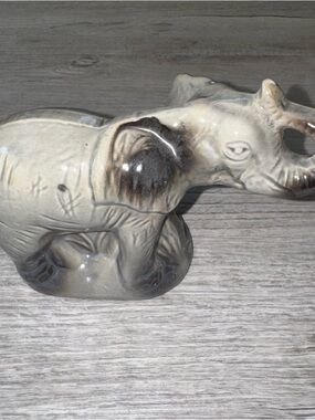 K'S COLLECTION PORCELAIN TRUNK UP ELEPHANT FIGURINE MADE IN BRAZIL NWT RARE!
